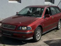 Gebraucht Volvo V40 125 PS (91 kW) 2000 Rot Kombi