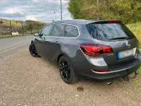 Gebraucht Opel Astra 160 PS (117 kW) 2012 Grau Limousine