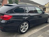 Gebraucht BMW 318 Sport Line 150 PS (110 kW) 2018 Schwarz Kombi