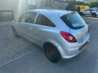 Usado Opel Corsa 90 HP (66 kW) 2008 Prateado Citadino