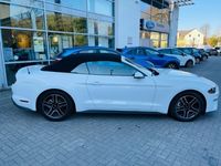 gebraucht Ford Mustang Convertible Eco Boost Leder Navi Keyless AD Klimasitze e-Sitze Rückfahrkam.