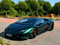 Gebraucht Lamborghini Huracán 640 PS (470 kW) 2023 Grün Coupé