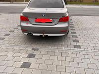 Gebraucht BMW 525 177 PS (130 kW) 2006 Grau Limousine