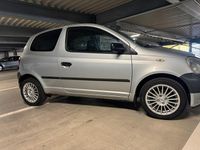 Gebraucht Toyota Yaris 68 PS (50 kW) 2001 Grau Kleinwagen