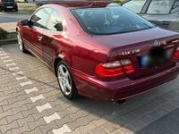 Używany Mercedes CLK230 196 KM (144 kW) 2000 Czerwony Coupe