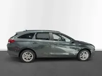 Gebraucht Hyundai i30 Advantage 101 PS (74 kW) 2024 Cypress green Kombi