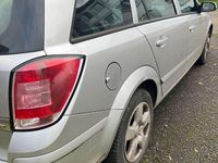 Gebraucht Opel Astra 105 PS (77 kW) 2006 Grau Kombi