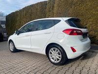 Gebraucht Ford Fiesta 71 PS (52 kW) 2018 Weiß Kleinwagen