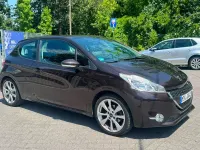 Gebraucht Peugeot 208 Active 95 PS (69 kW) 2012 Schwarz Kleinwagen