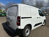 Gebraucht Opel Combo Basis 102 PS (75 kW) 2024 Weiß Van / Kleinbus