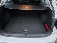 Gebraucht VW Golf VII Highline 150 PS (110 kW) 2017 Weiß Kombi