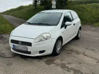 Gebraucht Fiat Punto 77 PS (56 kW) 2009 Weiß Kleinwagen