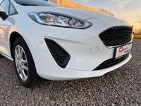 Gebraucht Ford Fiesta Trend 75 PS (55 kW) 2020 Weiß Kleinwagen