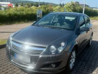 Używany Opel Astra 125 KM (91 kW) 2009 Szary Hatchback