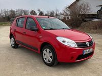 Gebraucht Dacia Sandero 75 PS (55 kW) 2011 Rot Limousine