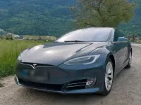 Usado Tesla Model S 235 kW (320 CV) 2016 Gris Utilitario