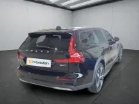 Gebraucht Volvo V60 CC 197 PS (144 kW) 2023 Schwarz Kombi