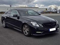Gebraucht Mercedes E200 Avantgarde 184 PS (135 kW) 2013 Schwarz Coupé