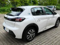 Gebraucht Peugeot 208 Active 100 kW (136 PS) 2022 Weiß Kleinwagen