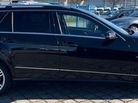 Gebraucht Mercedes E350 Night 265 PS (194 kW) 2010 Schwarz Limousine