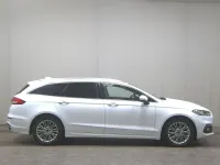 Gebraucht Ford Mondeo Titanium 190 PS (139 kW) 2022 Frost weiss Kombi