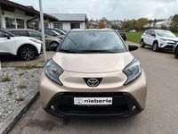 Neu Toyota Aygo X 72 PS (52 kW) 2025 Beige SUV