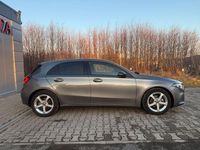Gebraucht Mercedes A180 136 PS (100 kW) 2019 Grau Limousine