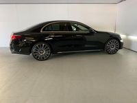 Gebraucht Mercedes E200 AMG 204 PS (150 kW) 2025 Metalliclack obsidianschwarz Limousine