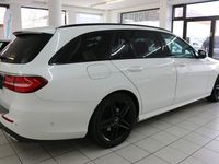 Gebraucht Mercedes E220 AMG 194 PS (142 kW) 2017 Weiß Kombi