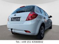 Gebraucht Kia Ceed 109 PS (80 kW) 2008 Weiß Kleinwagen