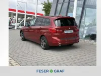 Gebraucht BMW 218 Advantage 150 PS (110 kW) 2018 Rot Van / Kleinbus