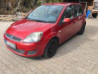 Gebraucht Ford Fiesta 80 PS (58 kW) 2008 Rot Kleinwagen