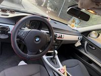 Gebraucht BMW 320 150 PS (110 kW) 2008 Schwarz Limousine
