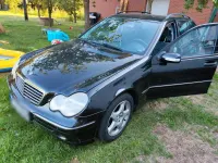 Gebraucht Mercedes C220 143 PS (105 kW) 2004 Schwarz Kombi