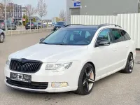 Gebraucht Skoda Superb Elegance 170 PS (125 kW) 2013 Weiss Kombi