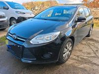 Gebraucht Ford Focus Trend 105 PS (77 kW) 2011 Schwarz Kombi