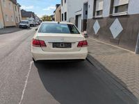 Usado Mercedes E200 136 CV (100 kW) 2015 Beige Berlina