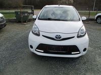 Gebraucht Toyota Aygo Cool 68 PS (50 kW) 2014 Weiß Kleinwagen