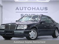 Second-hand Mercedes 220 150 CP (110 kW) 1993 Negru Coupe