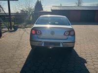 Gebraucht VW Passat 122 PS (89 kW) 2008 Silber Limousine