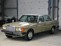 Gebraucht Mercedes 300 88 PS (64 kW) 1983 Grün Limousine