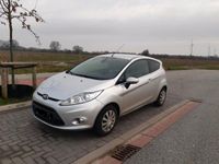 gebraucht Ford Fiesta FiestaTitanium TÜV 03/26 | Sitzheizung | Klima