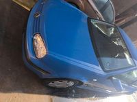 Second-hand VW Golf IV 105 CP (77 kW) 2000 Albastru Hatchback