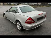 Second-hand Mercedes SLK200 163 CP (119 kW) 2001 Argintiu Cabrio