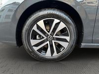Gebraucht VW Golf VIII 116 PS (85 kW) 2026 Grau Limousine