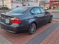 Gebraucht BMW 318 143 PS (105 kW) 2007 Grau Limousine