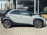 Neu Toyota Aygo X Design 72 PS (52 kW) 2025 Juniper blue metallic/dach mys SUV