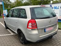 gebraucht Opel Zafira 1.9 CDTI Automatik 7 Sitze) KEINE TÜV