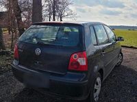 Gebraucht VW Polo 63 PS (46 kW) 2003 Schwarz Kleinwagen