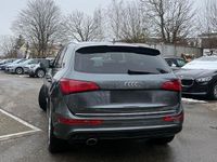 Usado Audi Q5 Comfort 190 HP (139 kW) 2016 Cinzento SUV